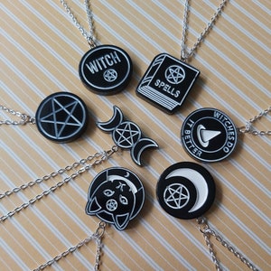Witchcraft necklace, Witch necklace, Goth necklace, Halloween necklace, Alternative jewellery, Goth, Witch, Witchcraft, Pentagram, Spells