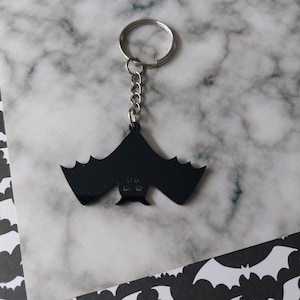 bat keyring, bat accessory, halloween keyring, halloween accessory, bat, bats, creepy cute, cute, halloween, pastel goth, goth, punk, emo