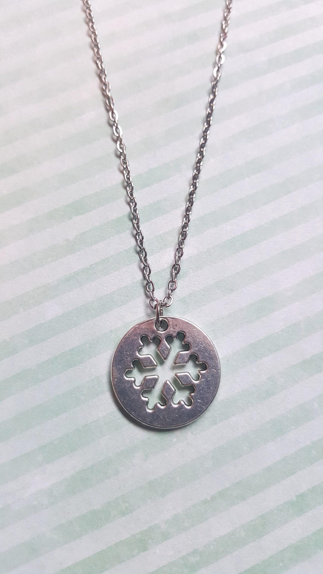 Snowflake Disc Necklace | Tibetan Silver Plated Winter Pendant on 16 ...