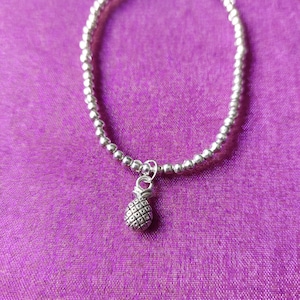 pineapple charm bracelet, pineapple bracelet, beaded charm bracelet, beaded bracelet, fruit bracelet, pineapple, fruit, summer, tropical