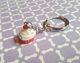 Cupcake Keyring – 3D Resin Pendant, Kawaii Sweet Charm, Cute Bag Accessory, Gift for Her, Fun Dessert Keychain