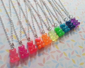 Glitter gummy bear necklace, Gummy bear pendant, Sweet necklace, Novelty jewellery, Gummy bear, Bear, Sweet, Nostalgia, Retro, Neon