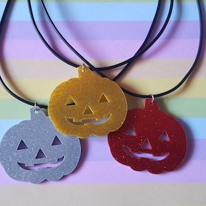 Glitter pumpkin necklace, Pumpkin necklace, Glitter necklace, Halloween, Pumpkin, Kawaii, Glitter, Horror, Goth, Emo, Punk