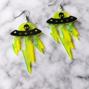 UFO earrings, spaceship earrings, alien earrings, space earrings, UFO, spaceship, alien, space