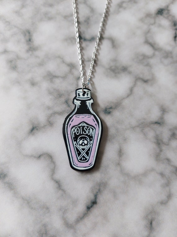 poison bottle necklace, poison necklace, halloween necklace, halloween  jewellery, poison, poison bottle, skull, skull crossbone, halloween