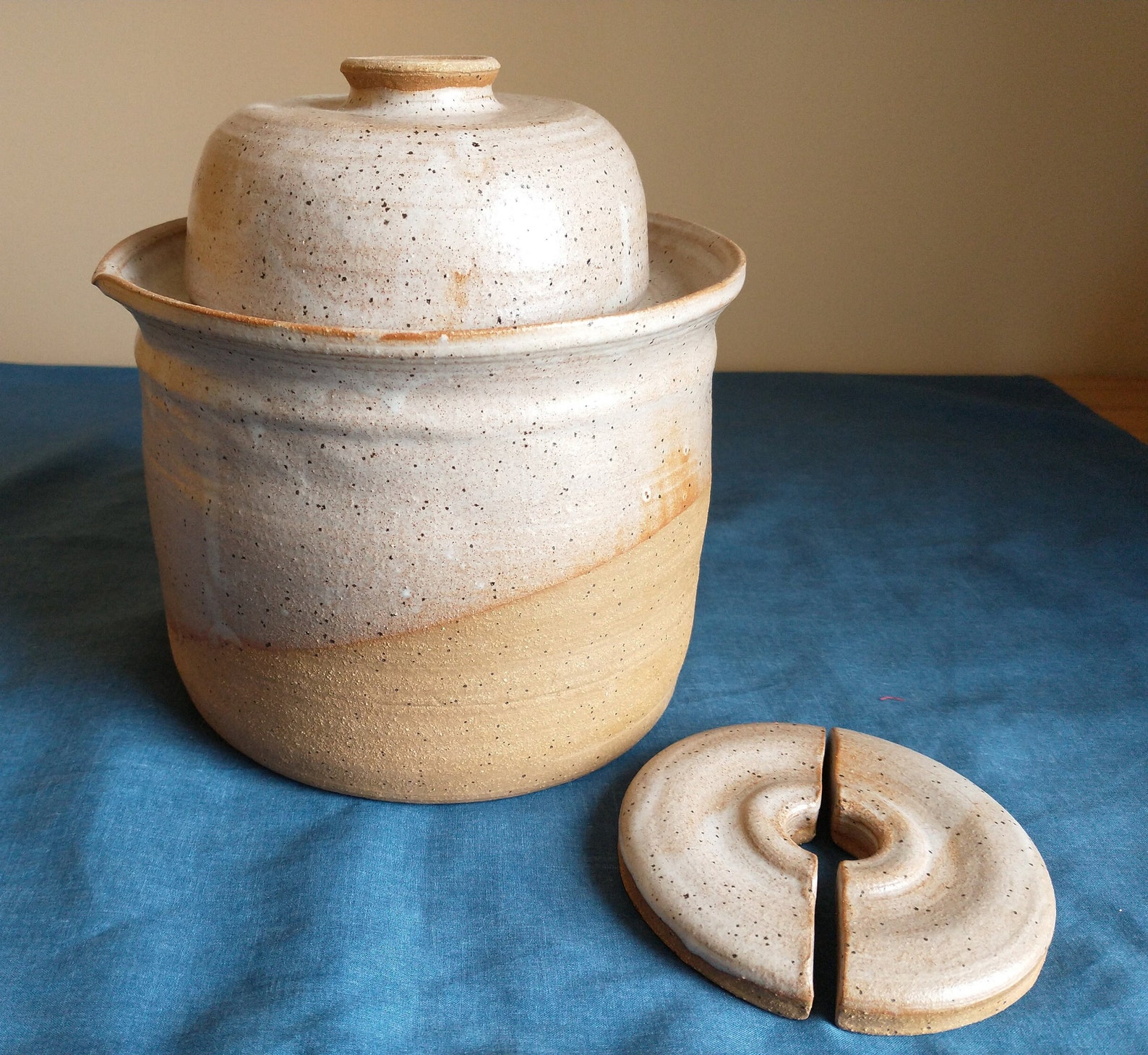 Half Gallon Water Seal Fermentation Crock Holds 9 Cups Etsy