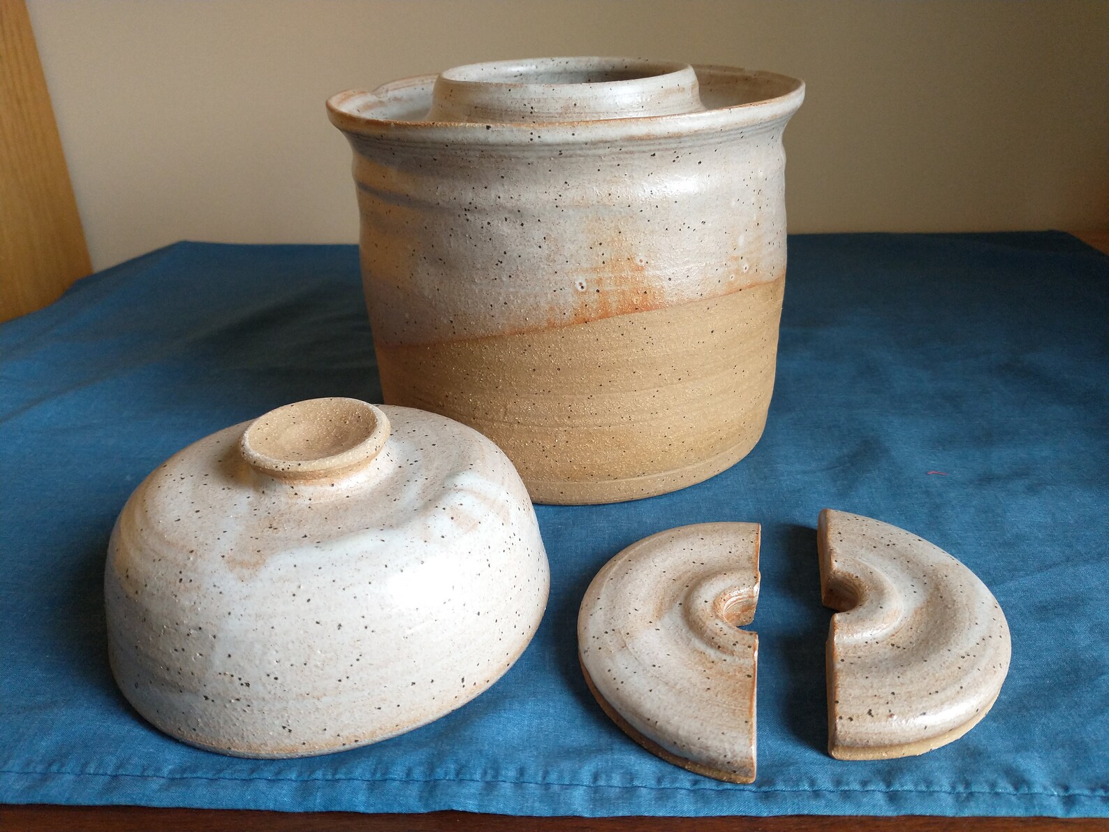 Half Gallon Water Seal Fermentation Crock Holds 9 Cups Etsy