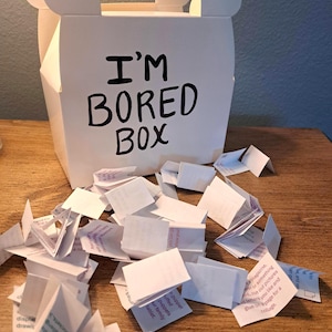 Zestaw zabaw dla dzieci w wieku 5–13 lat „I’m Bored Box”
