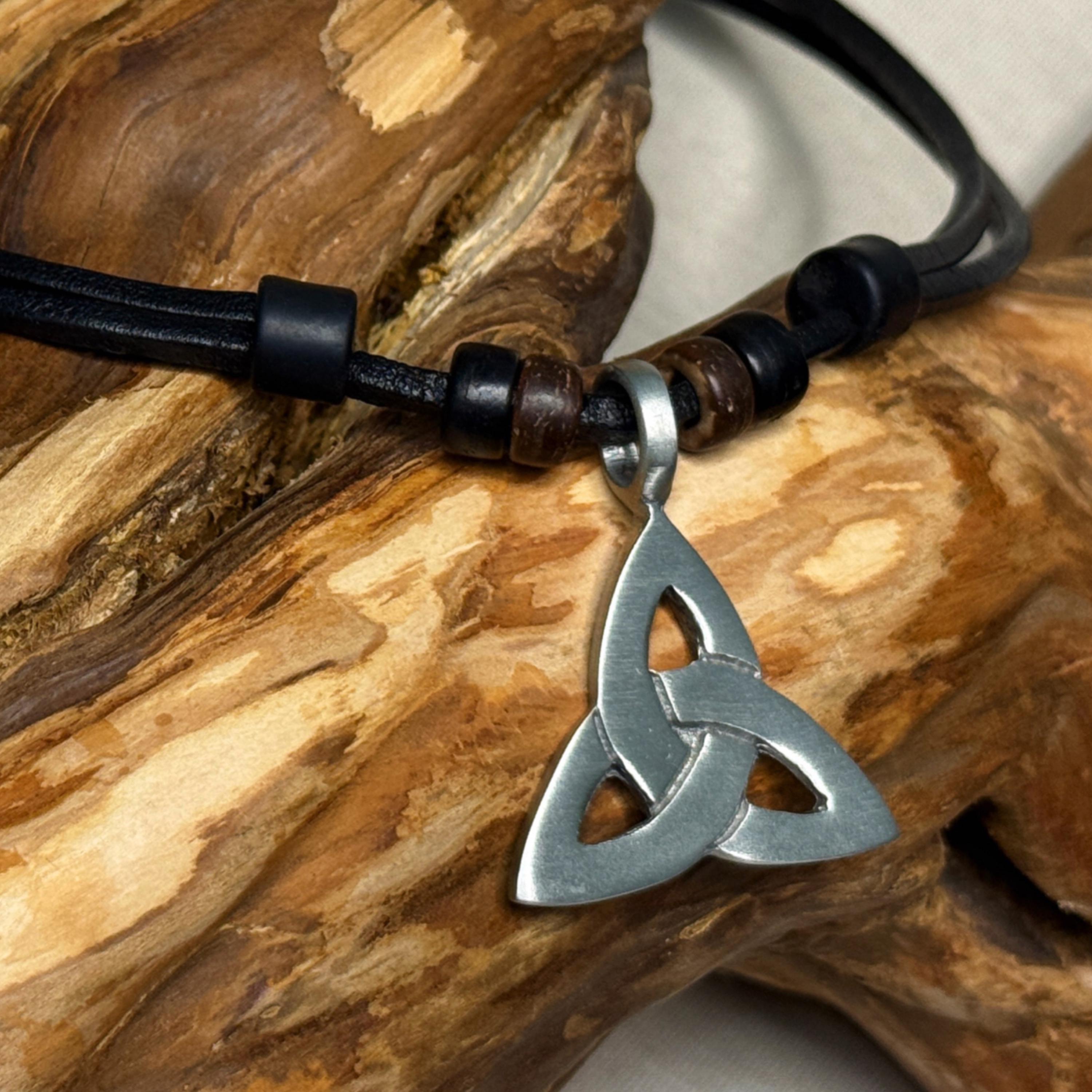 Celtic knot necklace - Etsy 日本