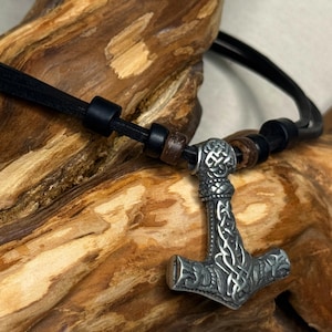 Thorshammer Lederhalskette Herrenkette Damenkette Lederkette Halskette Thor Hammer Mjölnir Surferkette Surferhalskette verstellbar HANA LIMA