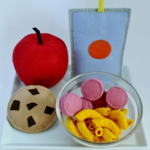 Adorable Felt Food Pattern - Macaroni & Cheese - DIY Felt Play Food