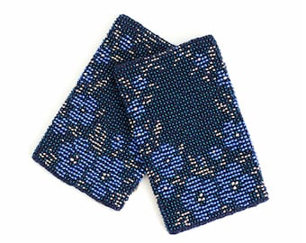 Hermosos calentadores de muñeca de color azul con cuentas / calentadores de brazos / calentadores de manos de punto