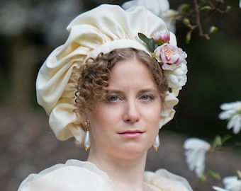 Cream beret for the Regency and Romantic epochs