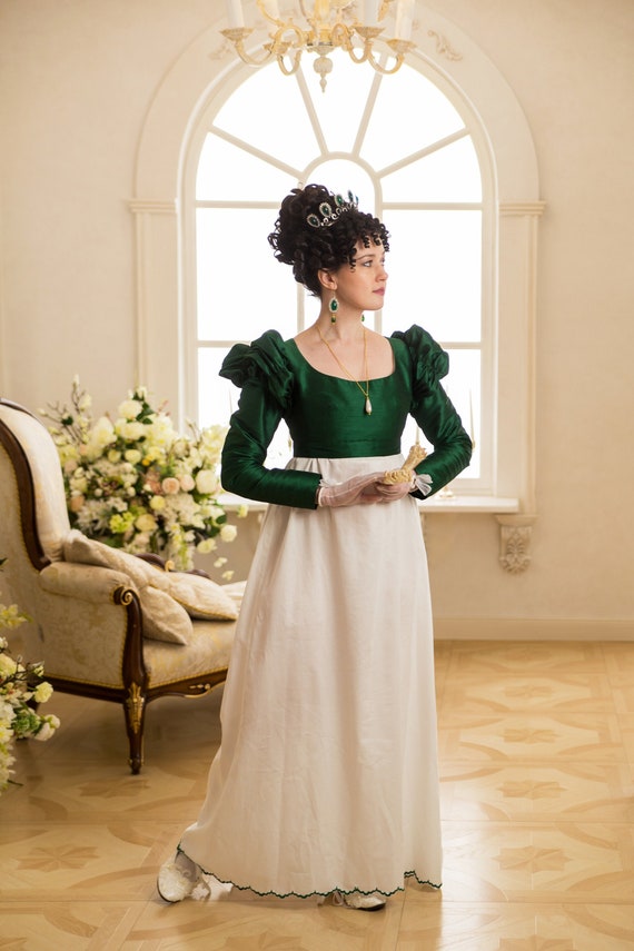 green emerald velvet dress Green Square Collar Short Sleeves Ruffle Bowknot Sweet Regency-Style –  LolitaInside main image 1