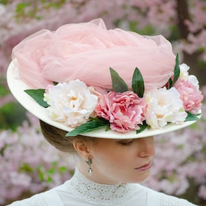 Edwardian cream wide-brimmed hat with flowers and pink tulle, «Titanic» hat, Historic Replica hat