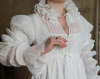 Camicia del XIX secolo. Camicia Regency. Camicia con maniche.