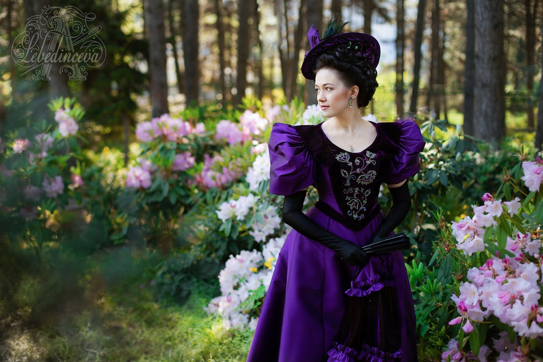 queen victoria purple dress Purple Victorian Dress