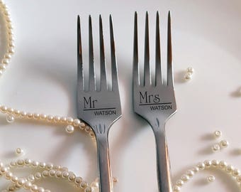 Mr Mrs Set Wedding Cake Forks Custom Bride Shower Gift Personalized Wedding Forks Set for Couple Engraved Forks Gift For Groom and Bride