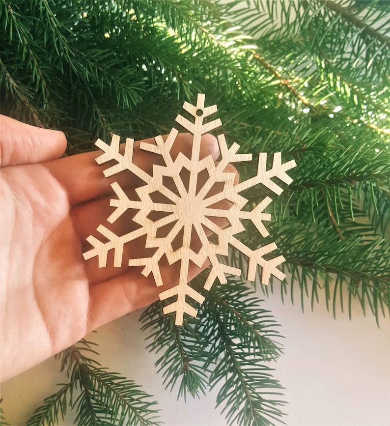 Christmas bauble, personalized name snowflake, wood Christmas tree ornament gift, laser cut winter rustic decoration, custom name tag image 4