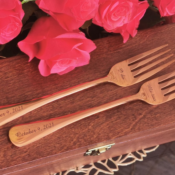 Two forks for wedding cake ceremony Engraved cutlery for couple Personalized bride groom wife husband gift Anniversary birthday keepsake