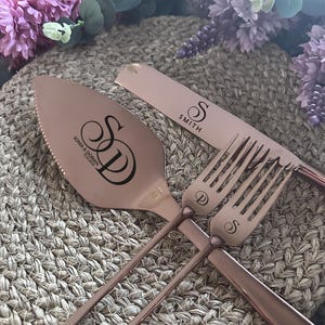 Personalized Wedding Cake Knife, Server & Forks Set: Custom Engraved Gold Cake Cutting Set, Engraved Wedding Gift for the Couple zdjęcie 5
