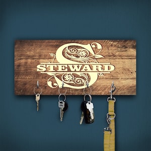 Personalized Family Name Key Holder: Monogrammed Entryway Decor