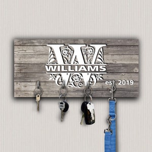 Portallaves personalizado con ganchos, organizador de estante de llaves montado en la pared, regalo monogramado para pareja, llavero decorativo