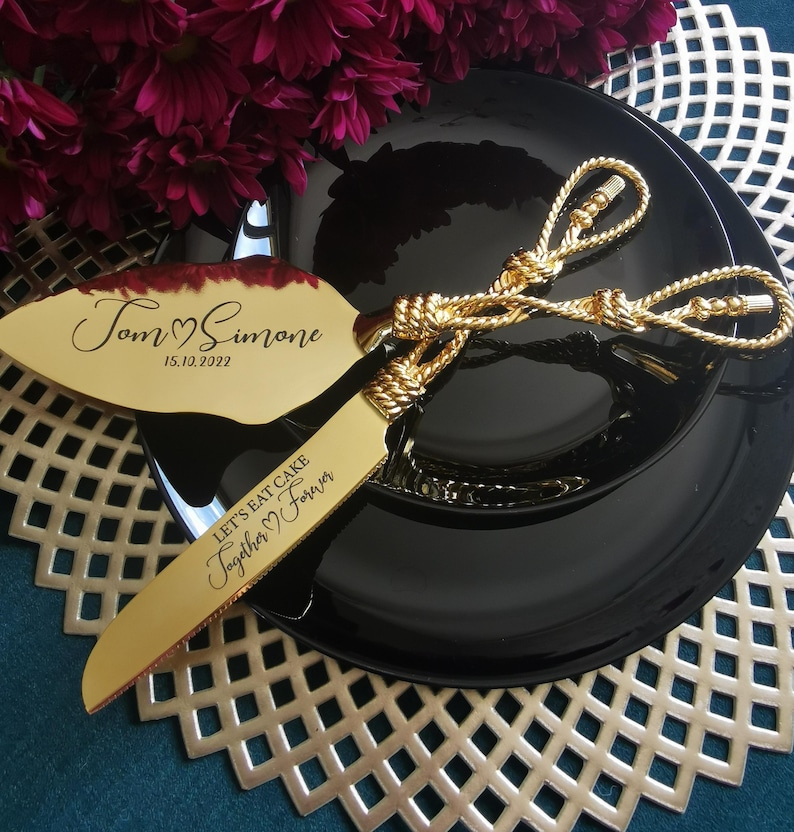 Personalized Wedding Cake Cutter Set: Gold Engraved Spatula and Cake Cutting Knife, Gift for Sister Brother 画像 6
