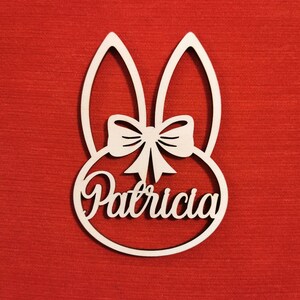 Étiquette de panier de Pâques en bois, décoration de lapin personnalisée, ornement de nom découpé au laser, cadeau de Pâques personnalisé garçon fille, marque-places pour invité