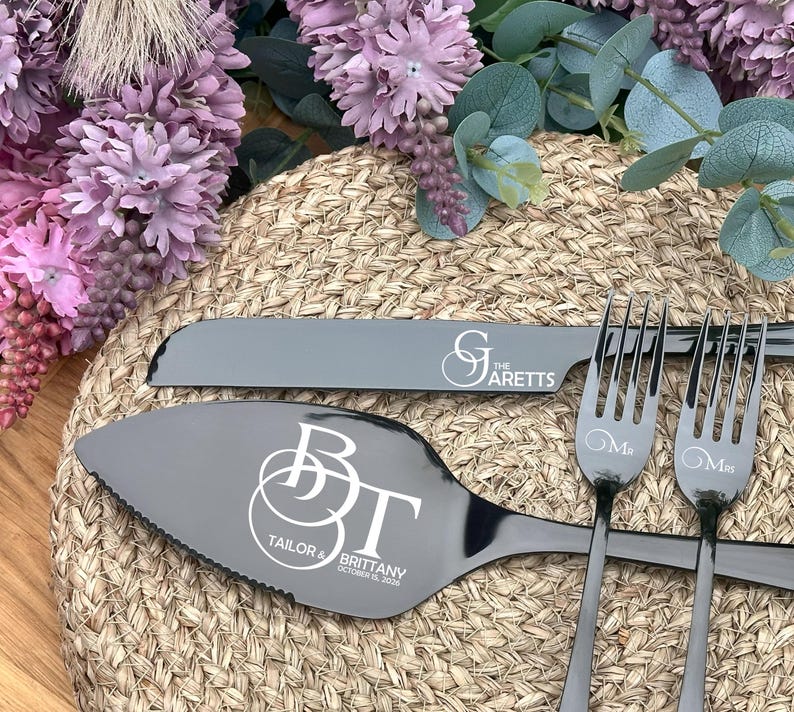 Personalized Wedding Cake Knife, Server & Forks Set: Custom Engraved Gold Cake Cutting Set, Engraved Wedding Gift for the Couple zdjęcie 10