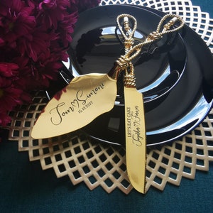 Personalized Wedding Cake Cutter Set: Gold Engraved Spatula and Cake Cutting Knife, Gift for Sister Brother 画像 10
