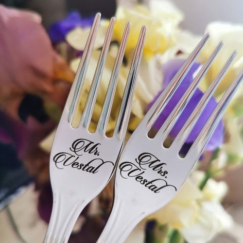 keepsake Dinner Size Forks engraved forks personalized forks, bridal shower gift Customized I do Me too Wedding Forks with Date and Names of Couple 