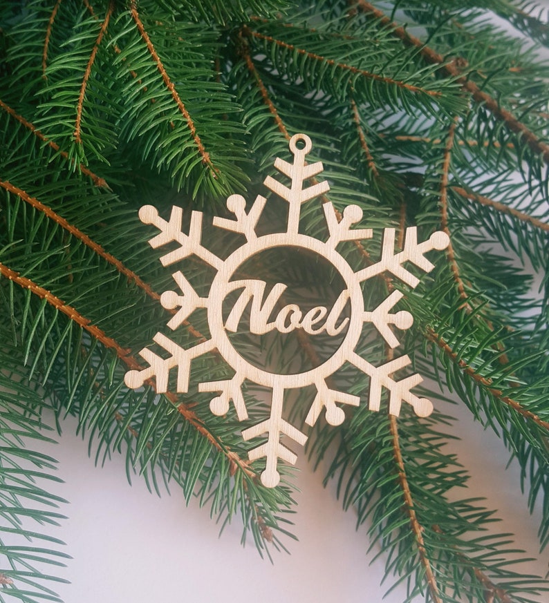 Christmas bauble, personalized name snowflake, wood Christmas tree ornament gift, laser cut winter rustic decoration, custom name tag image 1