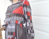 1970s geometric dress, vintage red, grey, long sleeve, modern, small, medium