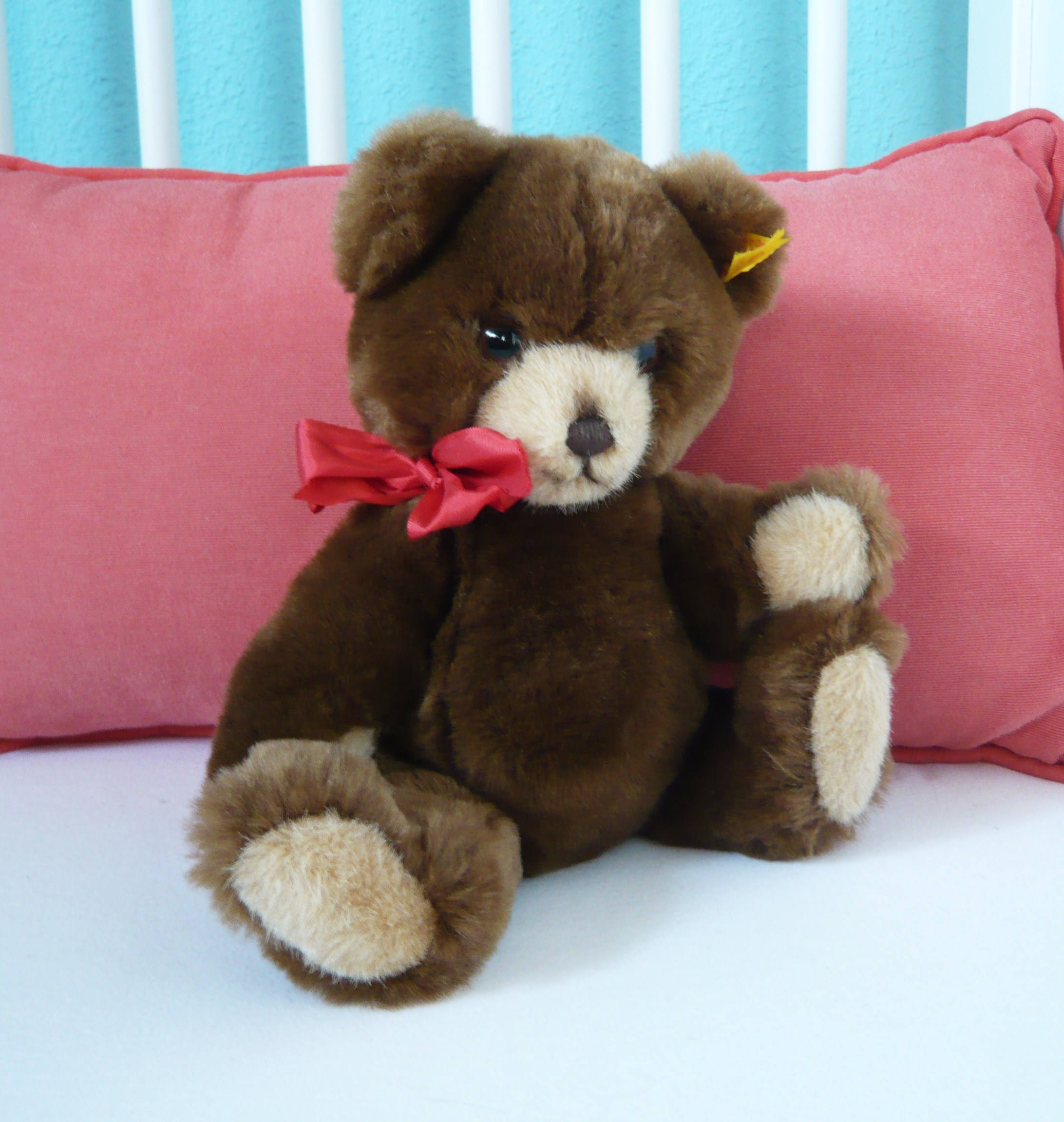 steiff jointed teddy bear
