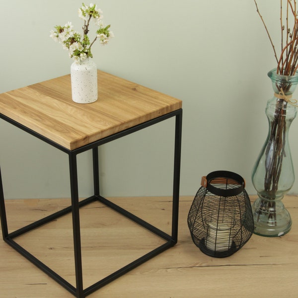 Side table KasperoTable 40 x 40 cm solid wood “Cubus”