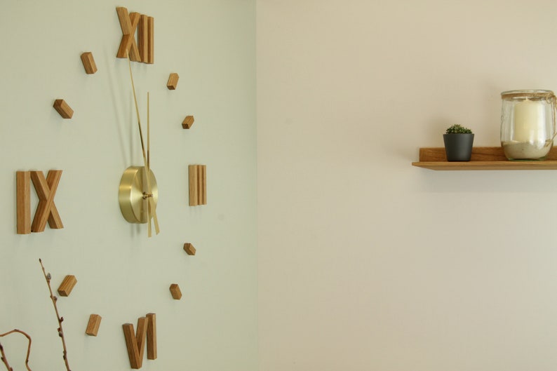 large designer clock Kasper'o'Clock made of oak image 4