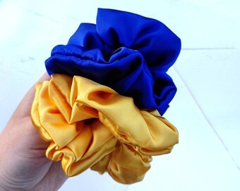 Set mit 4 Scrunchies aus Seidensatin, Ukrainische Flagge, große Scrunchies für Frauen, Elastisch für die Haare, Pferdeschwanzhalter, großes Stirnband, Scrunchies-Pack