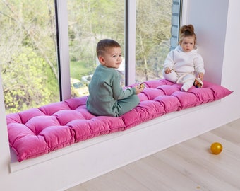 Gezellig vloerkussen, zitkussen op de vloer, meditatiekussen, bankkussen, kinderleeshoekje vloerbank, zitkussen bij raam