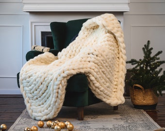 Super Chunky blanket, chunky wool blanket 40x60, chunky knit blanket white, big chunky blanket, large yarn throw, big yarn blanket