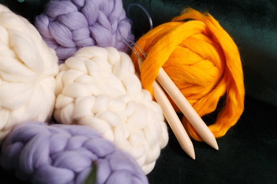 DIY Chunky Knit Blanket Kit, DIY KNIT Kit, Chunky Kit, Giant Knitting  Needles & Merino Wool Yarn, Chunky Blanket, Merino Wool Roving 