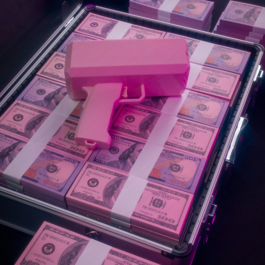 Pink supreme money gun sales