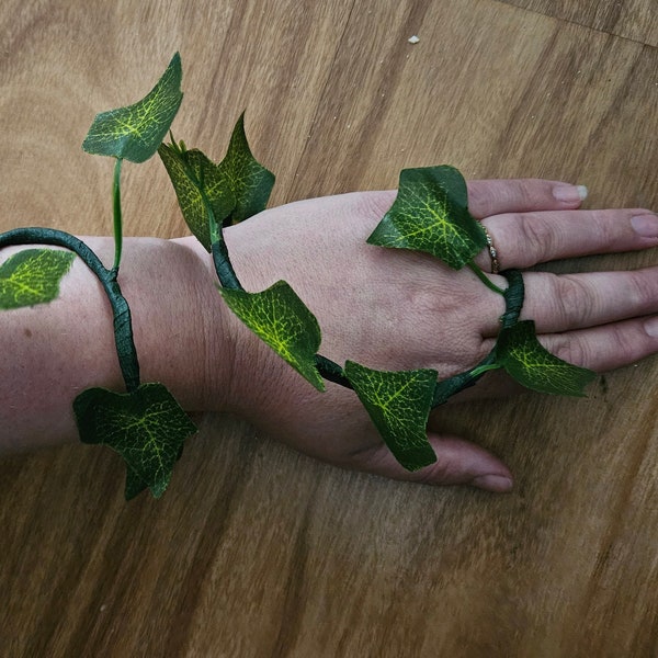 Ivy leaf wrist wrap / arm band
