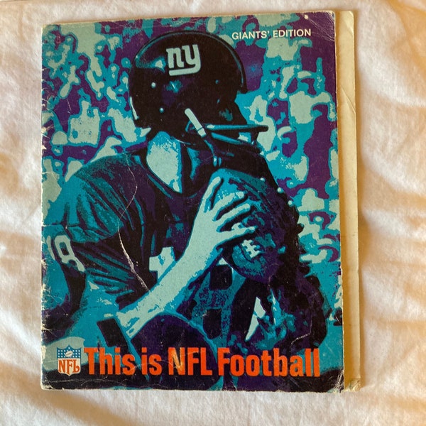 Vintage - New York 1967 - New York Giants - Official NFL - Game Schedule- Giants' Edition