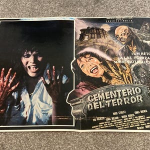 Vintage - Cementerio Del Terror 1985 Movie Card 16 x pollici x 12 pollici