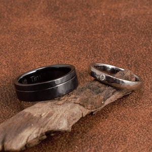 Titanium wedding band set