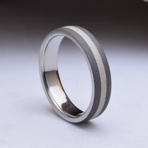 Titan-Ring mit 925 Sterling Silber Inlay, sandgestrahlte Titanhochzeitenring, Frauen Titan-Hochzeitsband, Herren Hochzeitsband, mens Ring