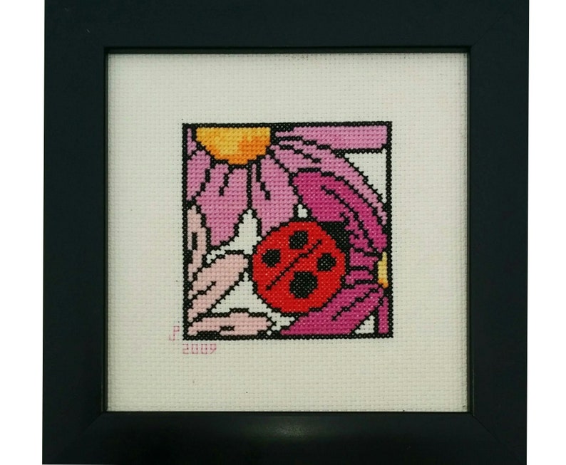 LADYBUG BOUQUET Counted Cross Stitch Pattern / Chart Colorful Ladybugs and Flowers Embroidery