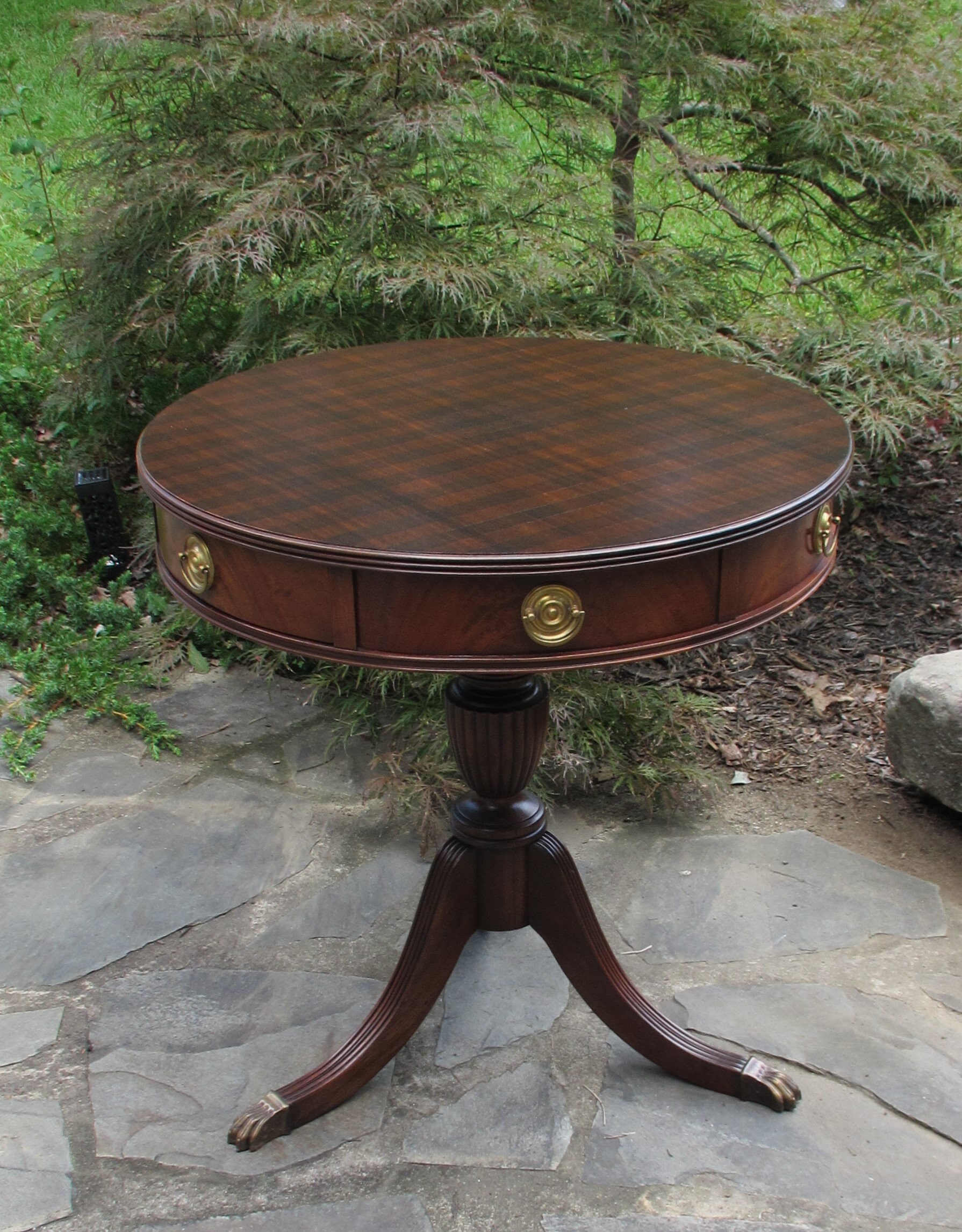 Vintage Wells Furniture Co Drum Occasion Entryway Foyer Round Table Duncan Phyfe Burberry Plaid Gany