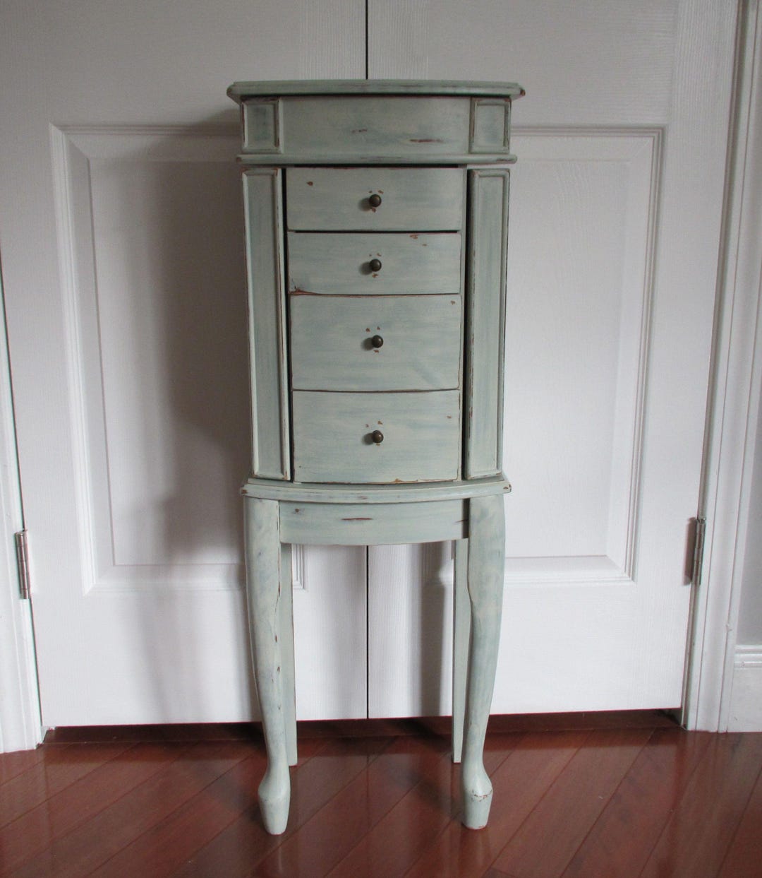 Gallery Detail: Floor Standing Jewelry Armoire Box Chest Organizer Weathered Sand Cream